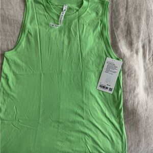 Woman’s lululemon Vibrant Green Sleeveless Top